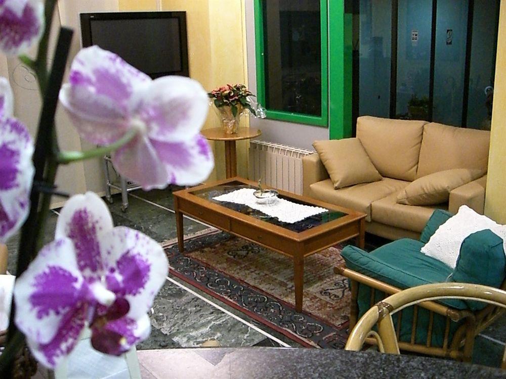 Hotel Europa Кивассо Экстерьер фото